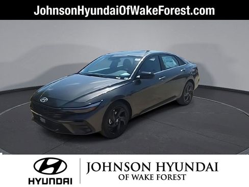 New 2026 Hyundai Elantra SEL Sport Premium FWD image 7