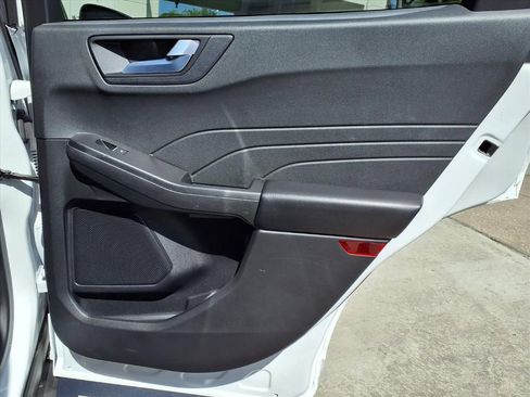 Used 2023 Ford Escape ST-Line FWD image 11
