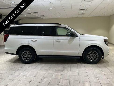 Certified 2025 Ford Expedition Active image 6