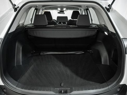 Used 2025 Toyota RAV4 XLE image 9