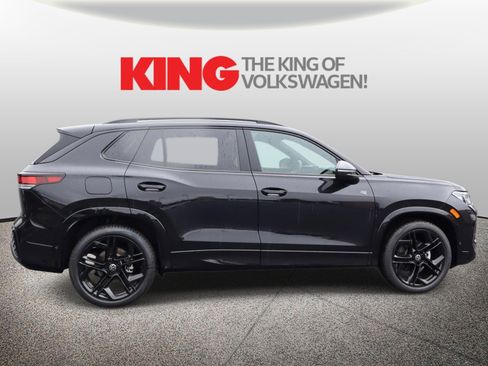 New 2026 Volkswagen Tiguan SE R-Line FWD image 2