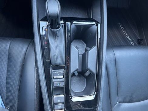 Used 2024 Honda Accord EX-L image 17