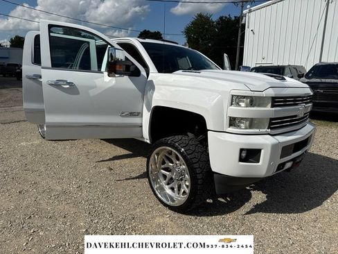 Used 2019 Chevrolet Silverado 2500 LTZ w/ Duramax Plus Package AWD/4WD image 35