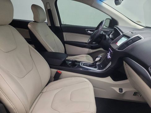Used 2018 Ford Edge Titanium w/ Technology Package image 21