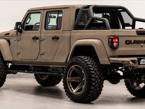 Used 2026 Jeep Gladiator Sport AWD/4WD image 16