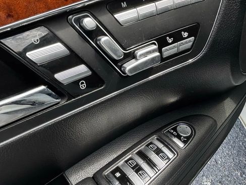 Used 2008 Mercedes-Benz S 550 S 550 4MATIC Sedan 4D image 23