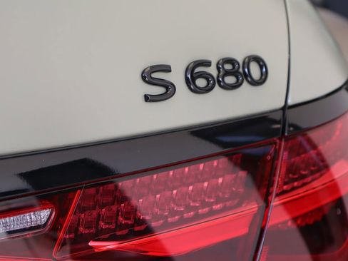 Used 2023 Mercedes-Benz Maybach S 680 4MATIC image 34