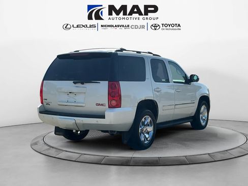 Used 2011 GMC Yukon SLT w/ SLT-2 Equipment Package AWD/4WD image 5