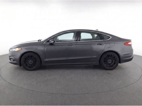 Used 2016 Ford Fusion SE w/ Equipment Group 202A AWD/4WD image 6