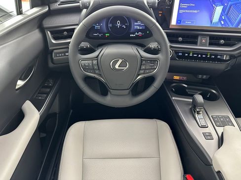 New 2026 Lexus UX 300h AWD image 27