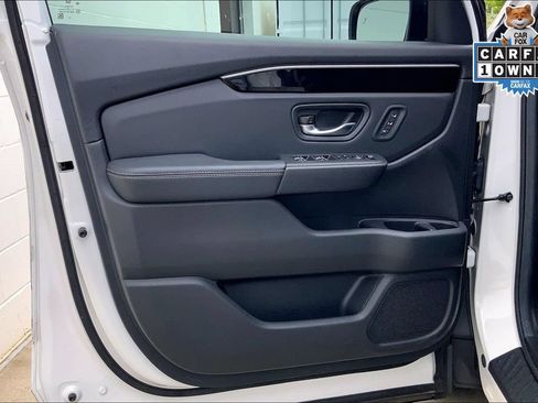 Used 2025 Honda Pilot EX-L image 23