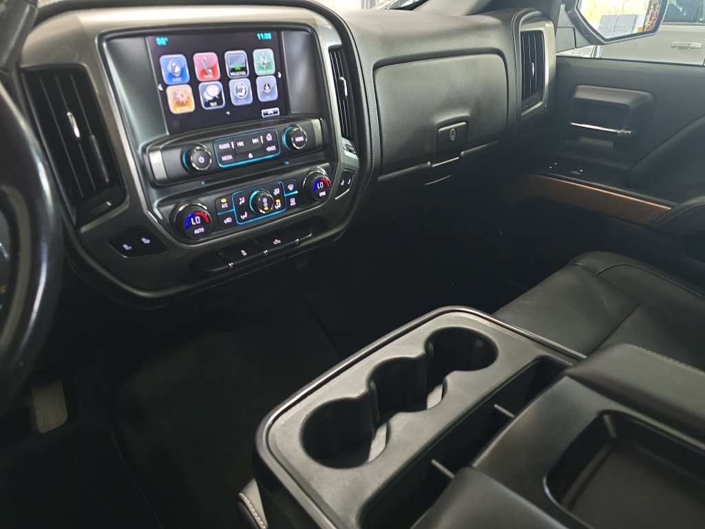 Used 2018 Chevrolet Silverado 2500 LTZ w/ Snow Plow Prep Package AWD/4WD image 24