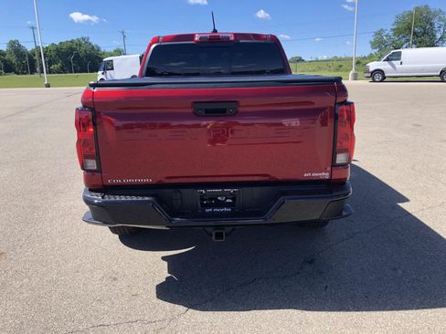 Used 2024 Chevrolet Colorado Trail Boss AWD/4WD image 9