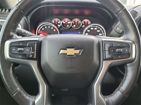 Used 2020 Chevrolet Silverado 1500 LT w/ Convenience Package image 22