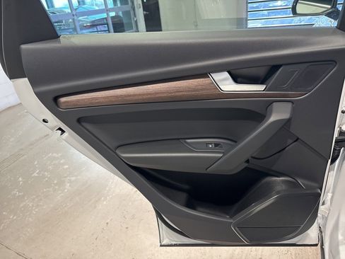 Used 2024 Audi Q5 2.0T Premium image 33