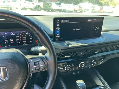 Used 2024 Honda Accord Sport image 20