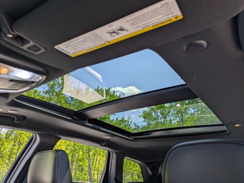Used 2019 Jeep Grand Cherokee High Altitude AWD/4WD image 16