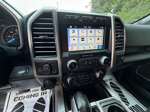 Used 2018 Ford F150 Platinum w/ Equipment Group 701A Luxury AWD/4WD image 9