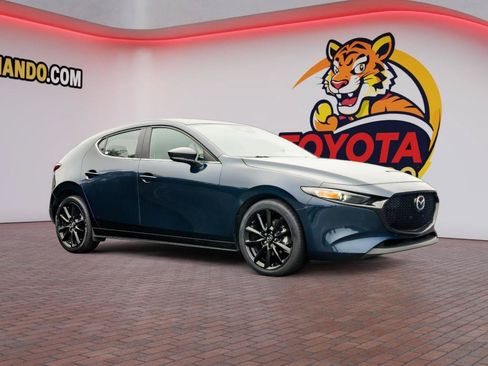 Used 2024 MAZDA MAZDA3 s FWD image 3