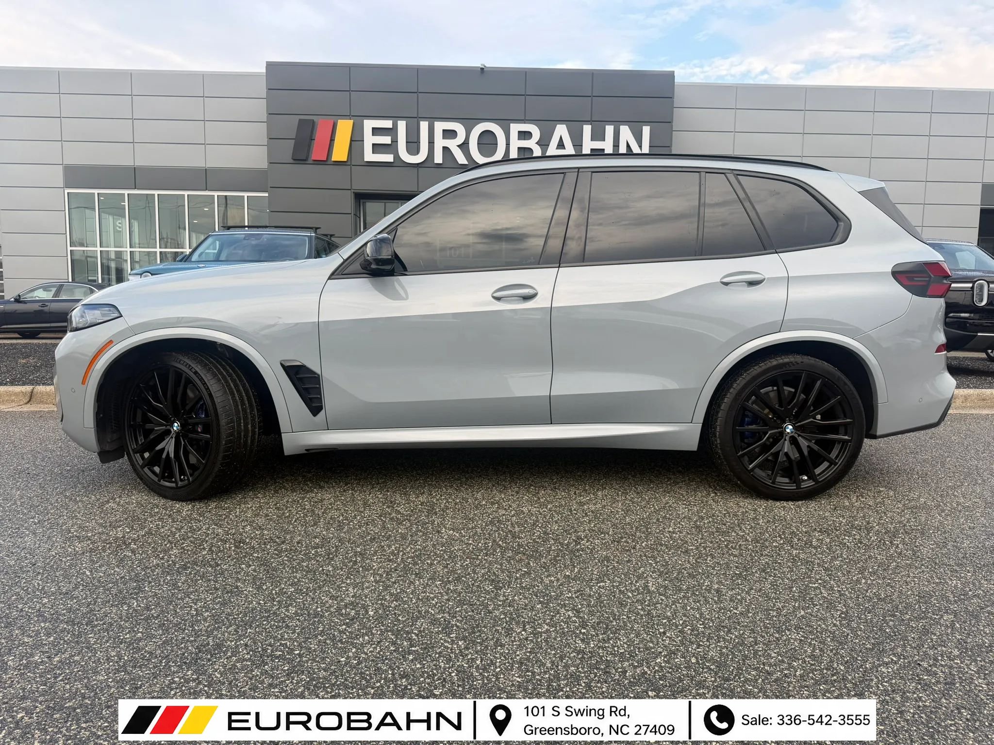 Used 2024 BMW X5 M60i w/ Executive Package AWD/4WD image 2