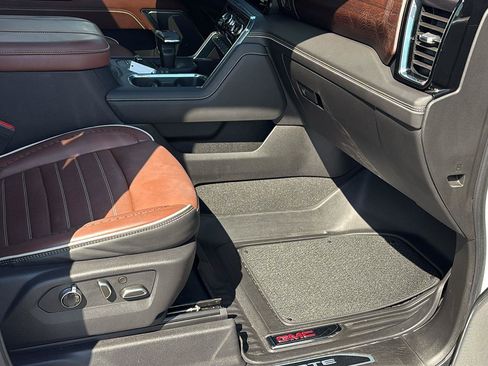 Used 2024 GMC Sierra 1500 Denali Ultimate image 22