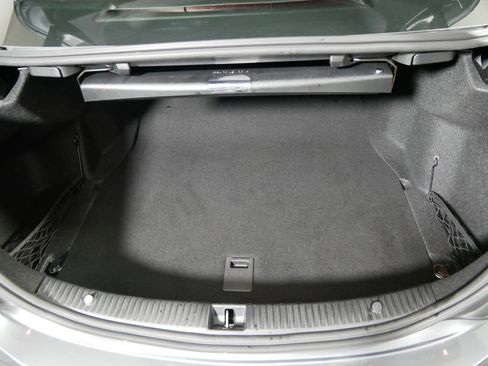 Used 2019 Mercedes-Benz C 300 4MATIC Sedan image 18