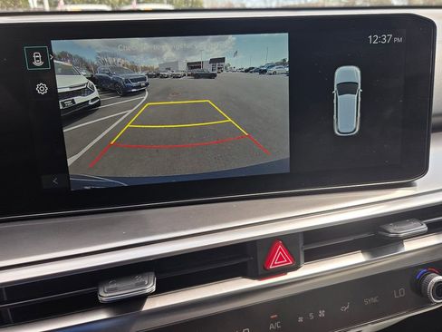 Used 2025 Kia Sorento S AWD/4WD image 19