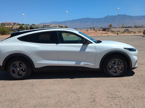 Used 2023 Ford Mustang Mach-E Select RWD image 3