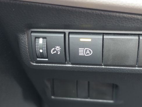 Certified 2025 Toyota Corolla Cross L image 15