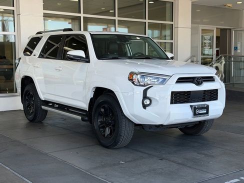 Certified 2022 Toyota 4Runner SR5 Premium w/ Moonroof Package RWD image 8