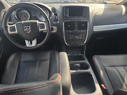 Used 2018 Dodge Grand Caravan GT image 14