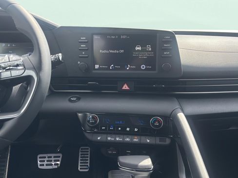 New 2026 Hyundai Elantra SEL Sport FWD image 11