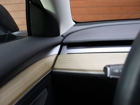 Used 2023 Tesla Model 3 Standard Range image 56