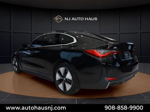 Used 2022 BMW i4 eDrive40 image 6
