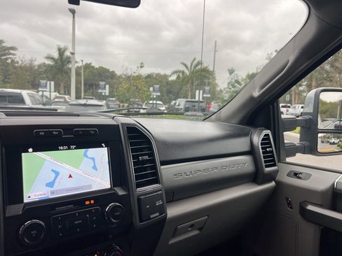 Used 2019 Ford F250 XLT w/ XLT Premium Package image 34