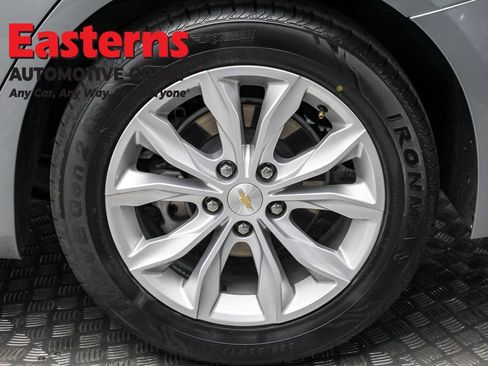 Used 2024 Chevrolet Malibu LT image 8