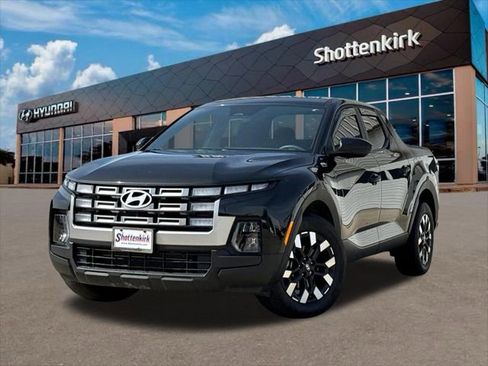 Certified 2025 Hyundai Santa Cruz SE image 1