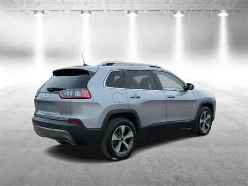 Used 2019 Jeep Cherokee Limited image 8