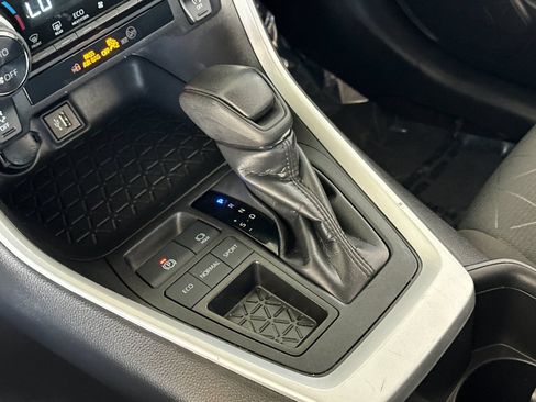 Used 2024 Toyota RAV4 XLE FWD image 19