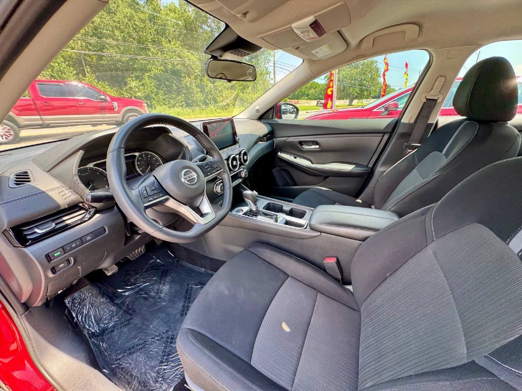 Used 2021 Nissan Sentra SV FWD image 9