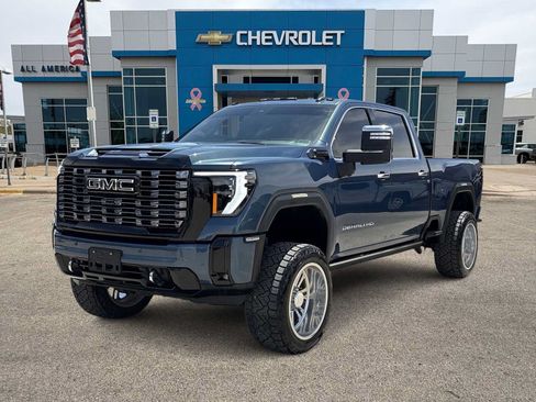 Used 2025 GMC Sierra 2500 Denali Ultimate AWD/4WD image 1
