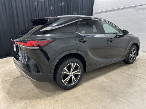 Used 2023 Lexus RX 350 Premium w/ Accessory Package AWD/4WD image 10