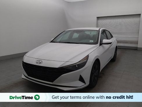 Used 2022 Hyundai Elantra SEL w/ Cargo Package image 1