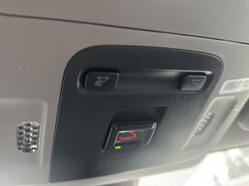 Used 2024 Toyota Camry SE w/ Convenience Package image 13