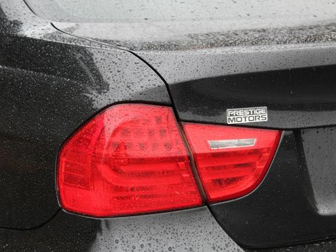 Used 2011 BMW 328i xDrive Sedan AWD/4WD image 23