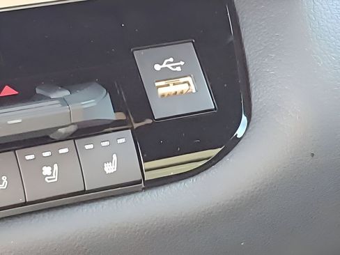 Certified 2026 Toyota Tundra Limited w/ Limited PVM Package image 40