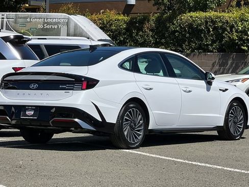 New 2026 Hyundai Sonata SEL FWD image 6