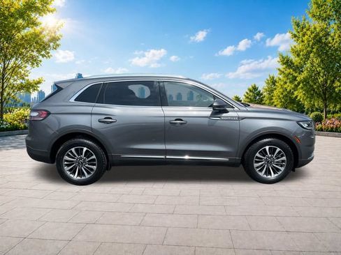 Certified 2023 Lincoln Nautilus AWD image 9
