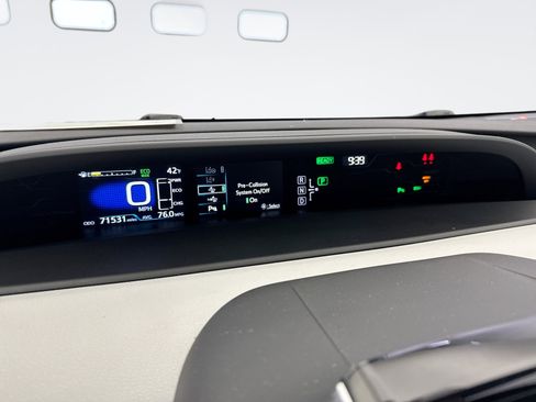 Used 2017 Toyota Prius Prime Advanced image 13