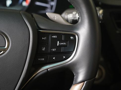 Used 2023 Lexus ES 350 Ultra Luxury w/ Accessory Package (Z2) FWD image 17